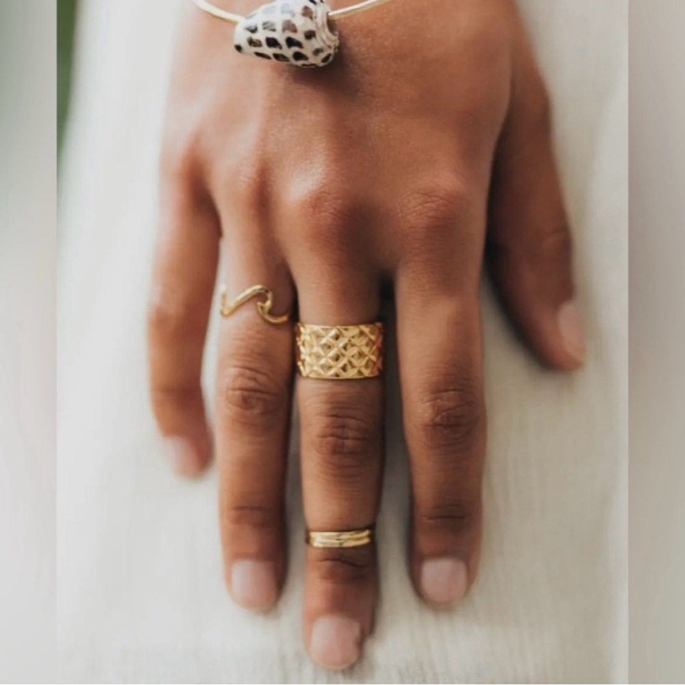 Pineapple Texture Ring - image 1